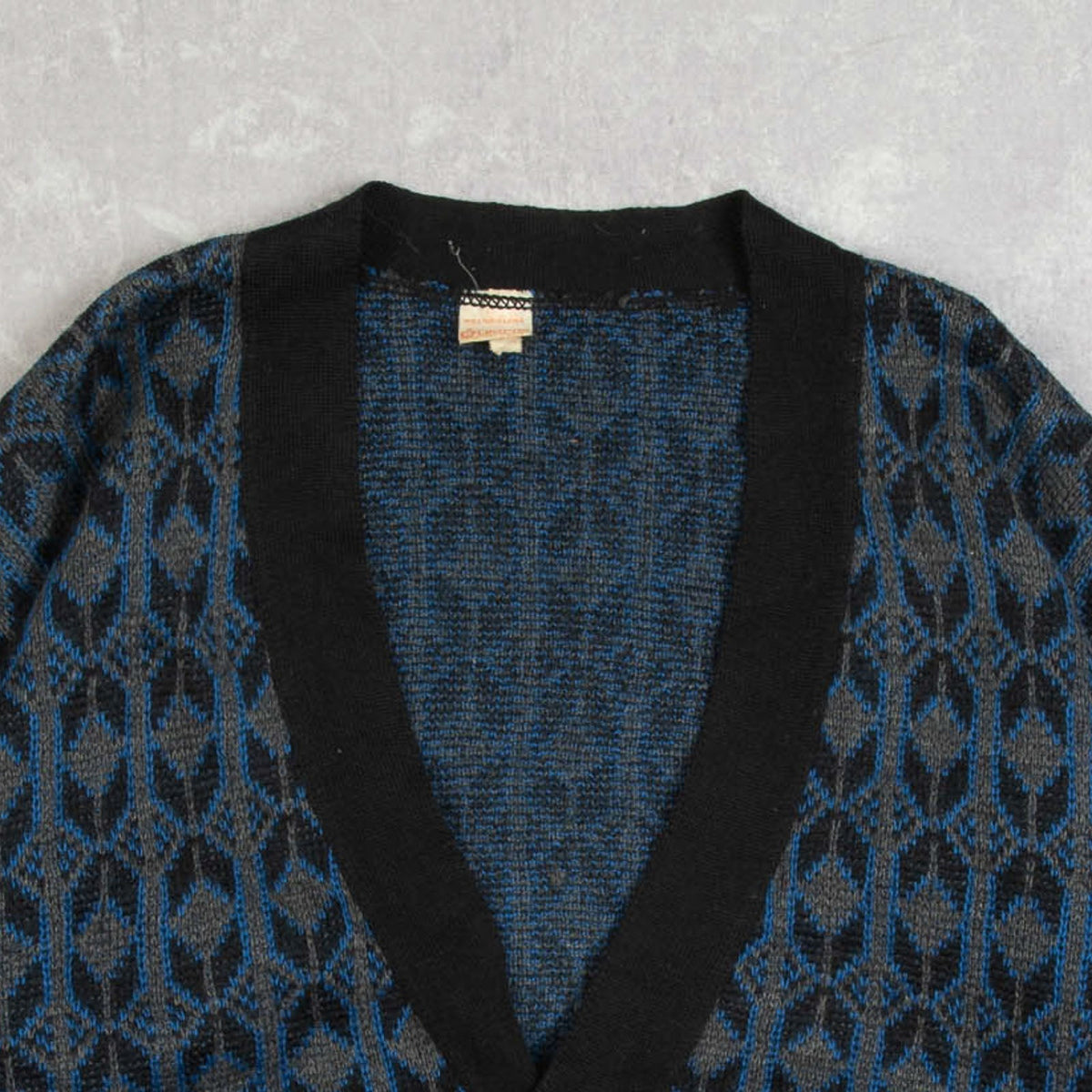 MEN'S VINTAGE 1980S PATTERNED KNITTED CARDIGAN - LARGE