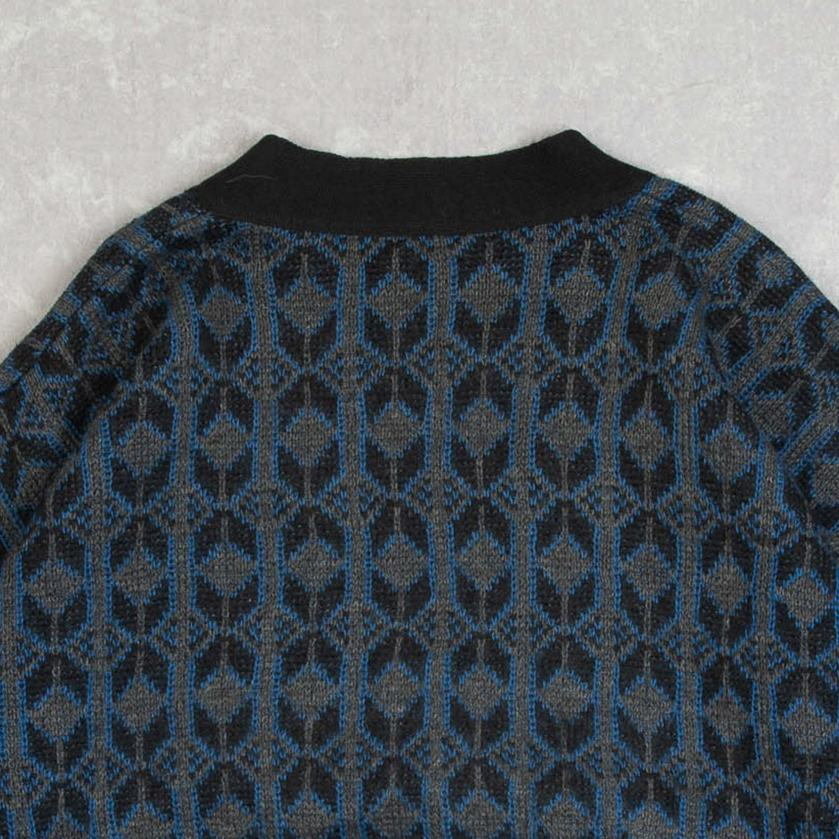 MEN'S VINTAGE 1980S PATTERNED KNITTED CARDIGAN - LARGE