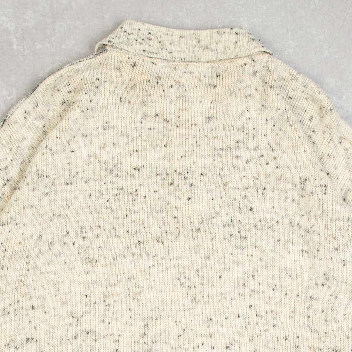 MEN'S VINTAGE 1980S PATTERNED KNITTED POLO JUMPER - X-LARGE