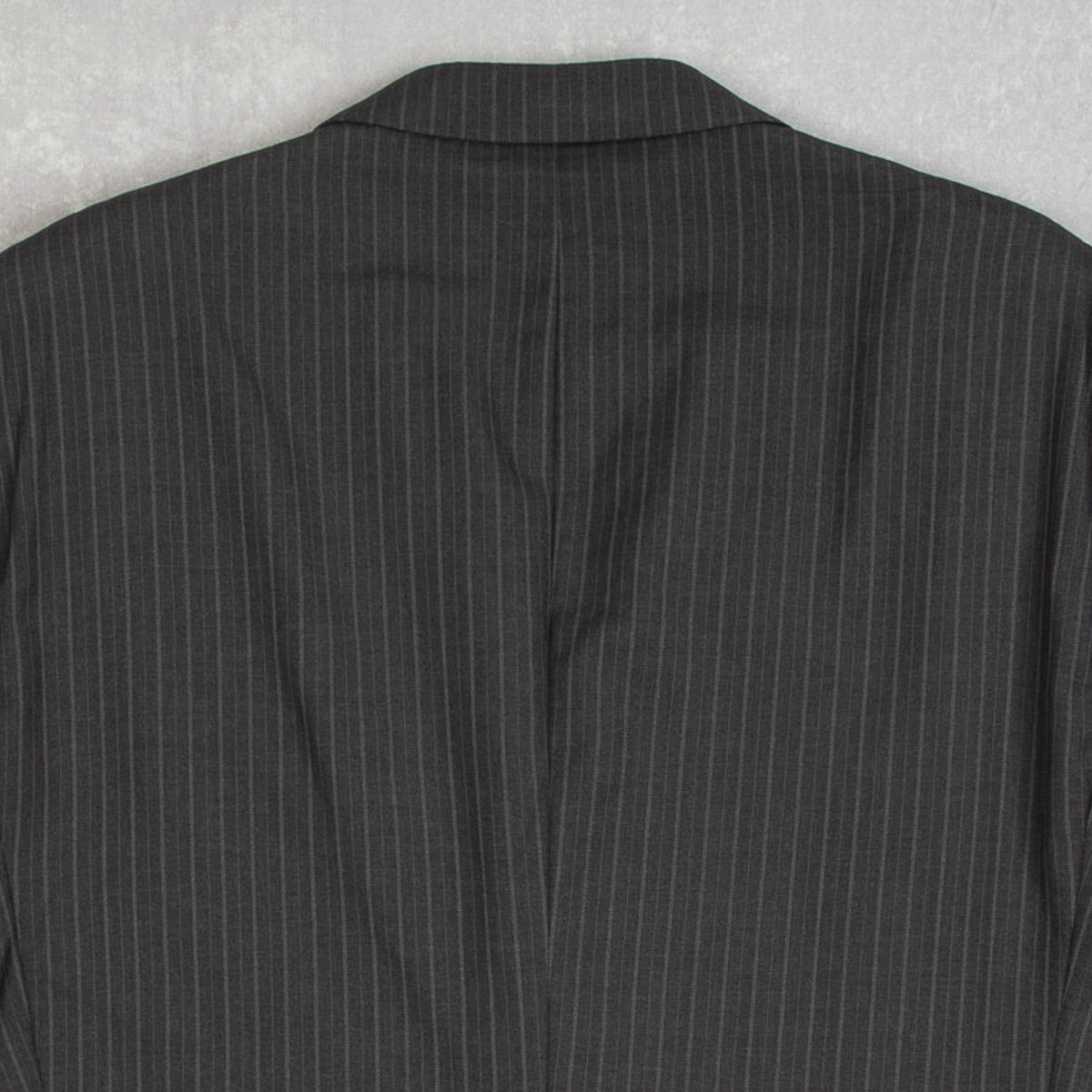 MEN'S VINTAGE 1990S GIORGIO ARMANI PINSTRIPE BLAZER SUIT JACKET - X-LARGE