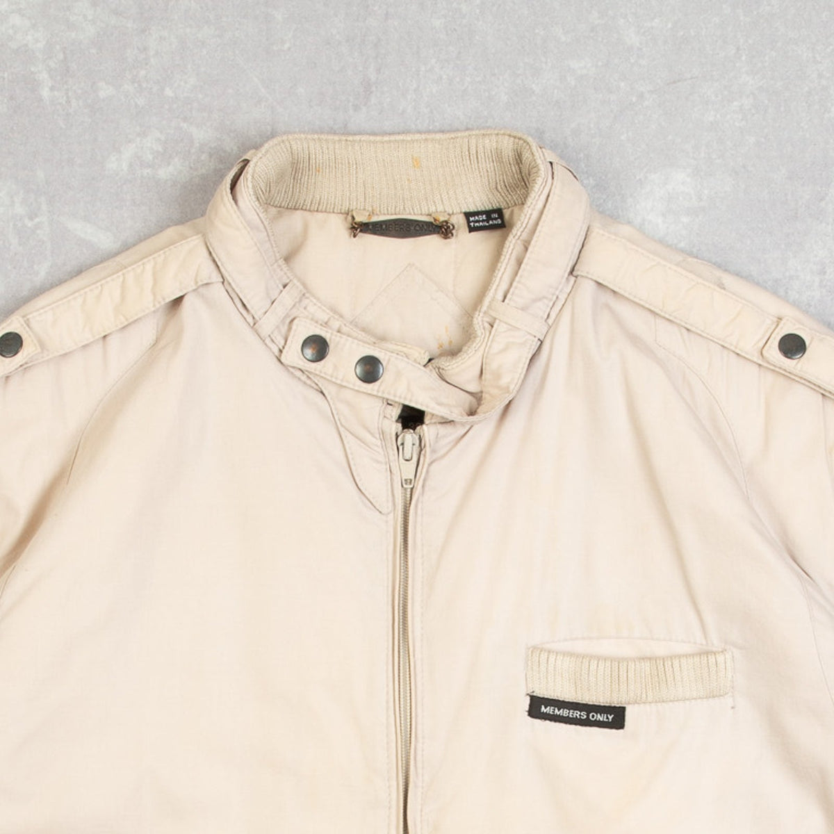 MEN'S VINTAGE 1990S MEMBERS ONLY PADDED UTILITY BOMBER JACKET - LARGE
