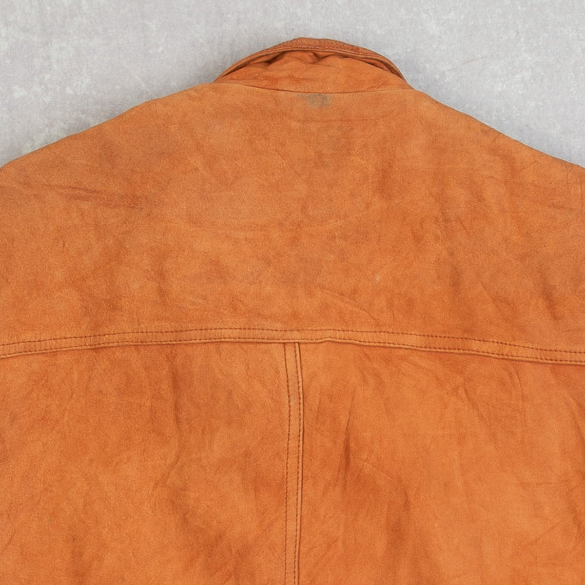 MEN'S VINTAGE 1980S LEATHER UTILITY VEST JACKET - LARGE