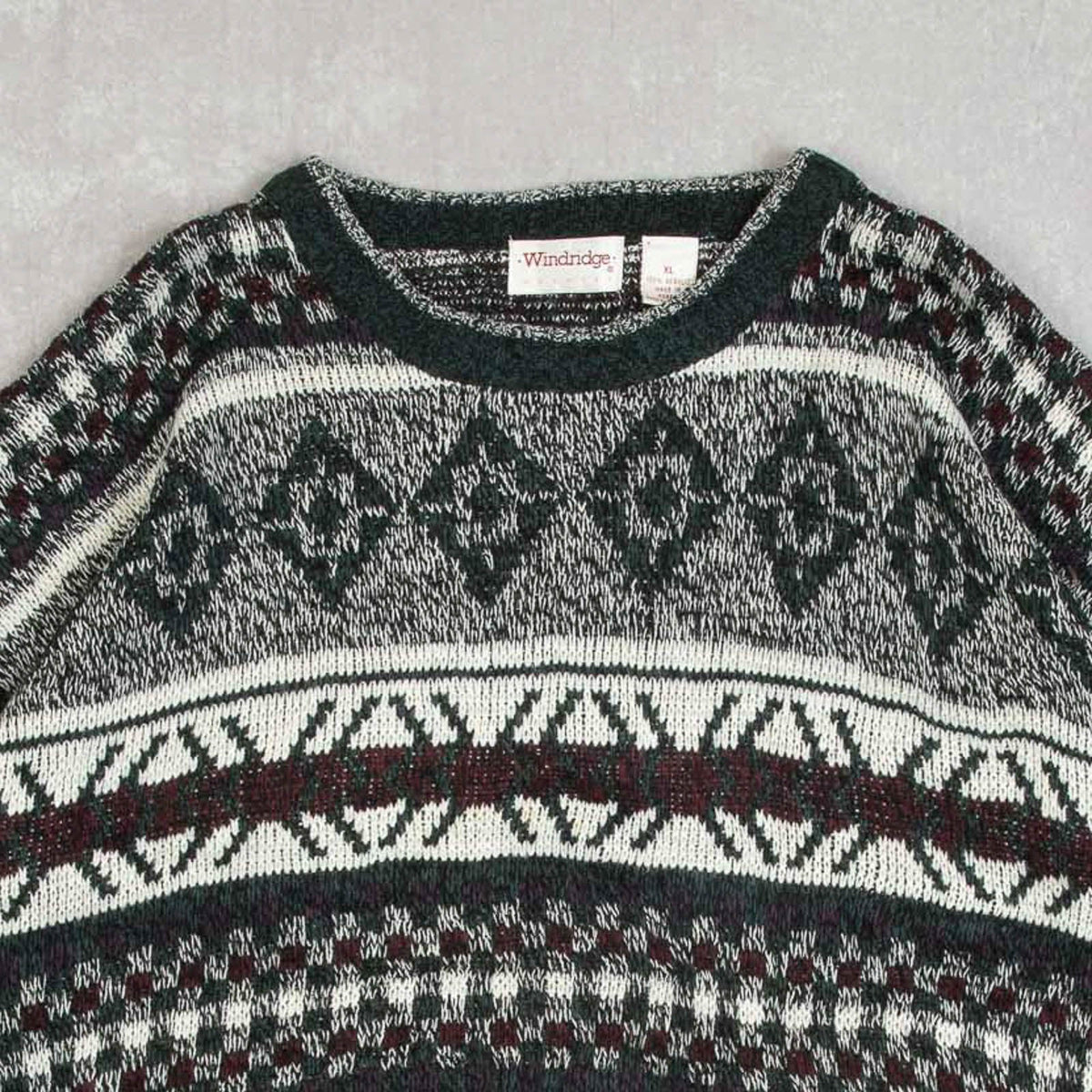 MEN'S VINTAGE 1990S PATTERNED KNITTED JUMPER - X-LARGE