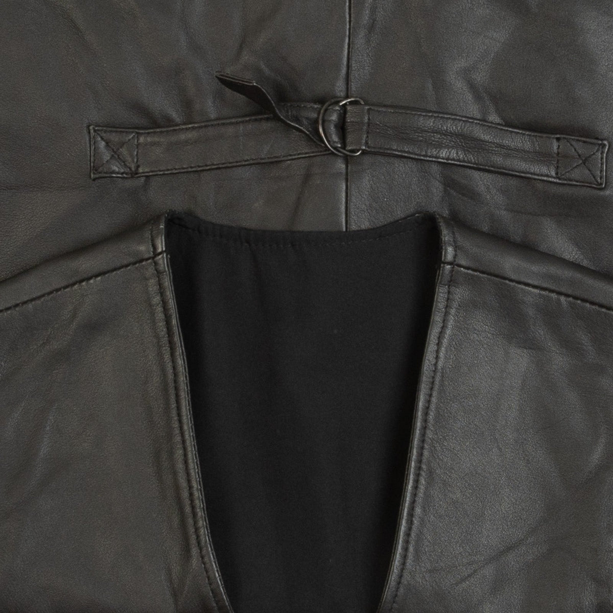 MEN'S VINTAGE 1990S LEATHER VEST JACKET - SMALL