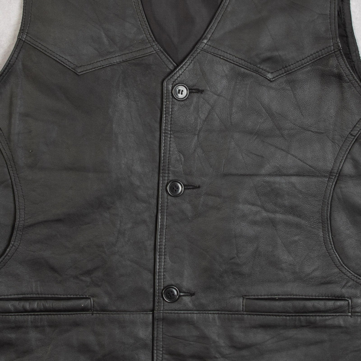 MEN'S VINTAGE 1990S LEATHER VEST JACKET - X-LARGE