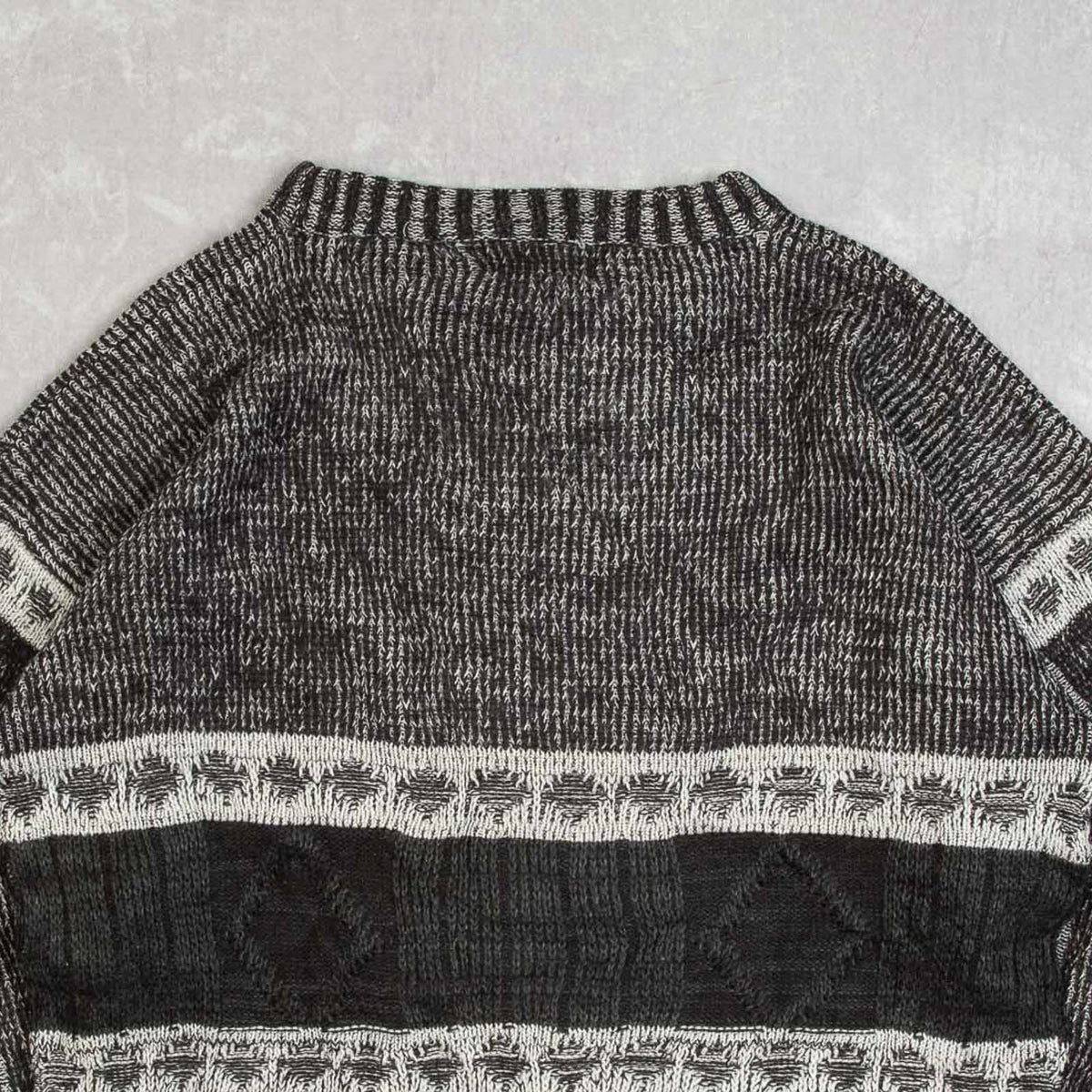 MEN'S VINTAGE 1980S PATTERNED KNITTED JUMPER - LARGE