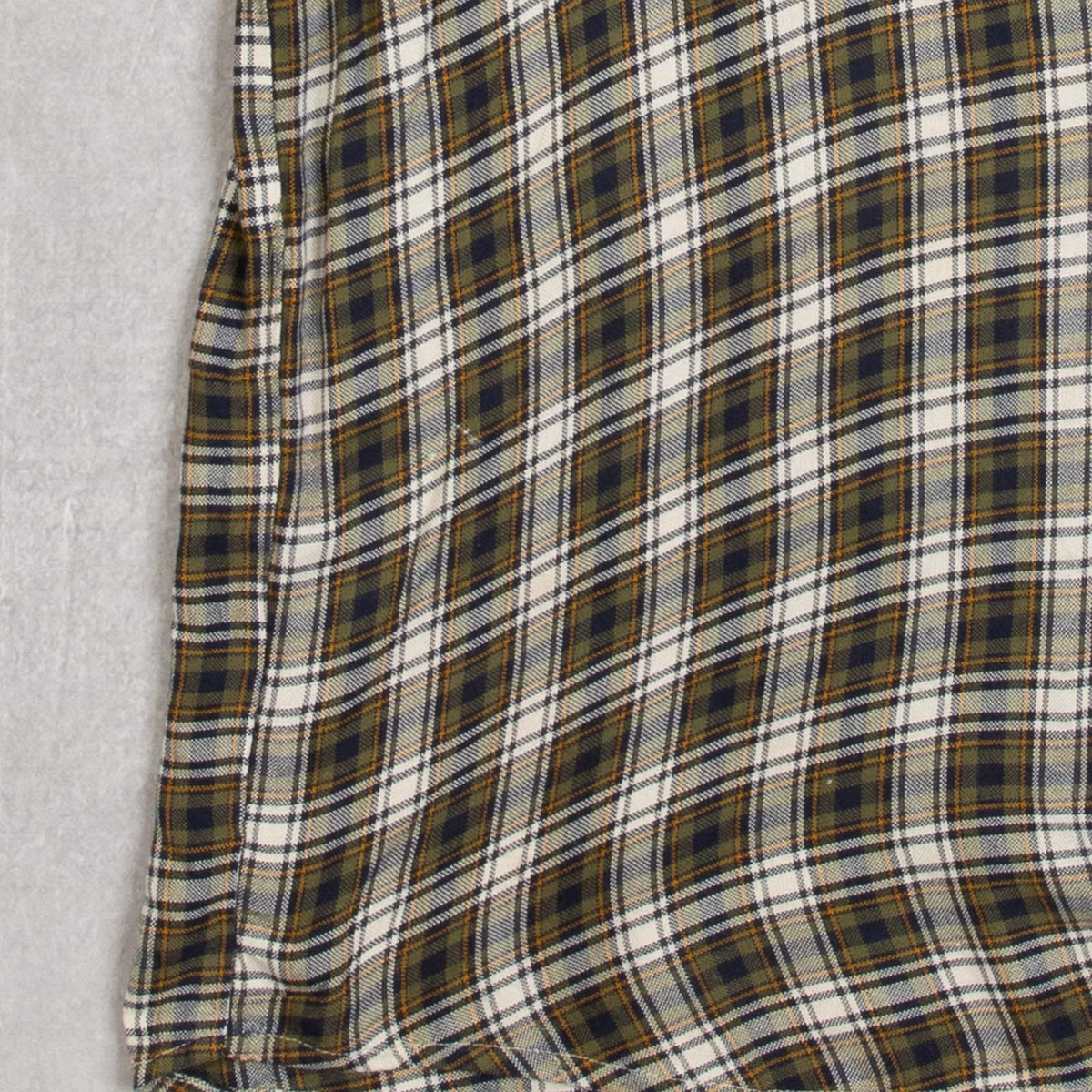 MEN'S VINTAGE 1990S WOOL STYLE CHECKED FLANNEL SHIRT - LARGE
