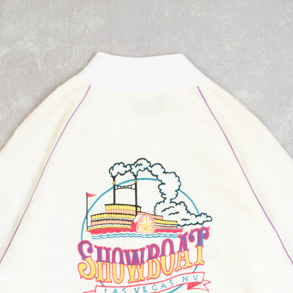 MEN'S VINTAGE 1980S SHOWBOAT LAS VEGAS RAGLAN BOMBER JACKET - LARGE