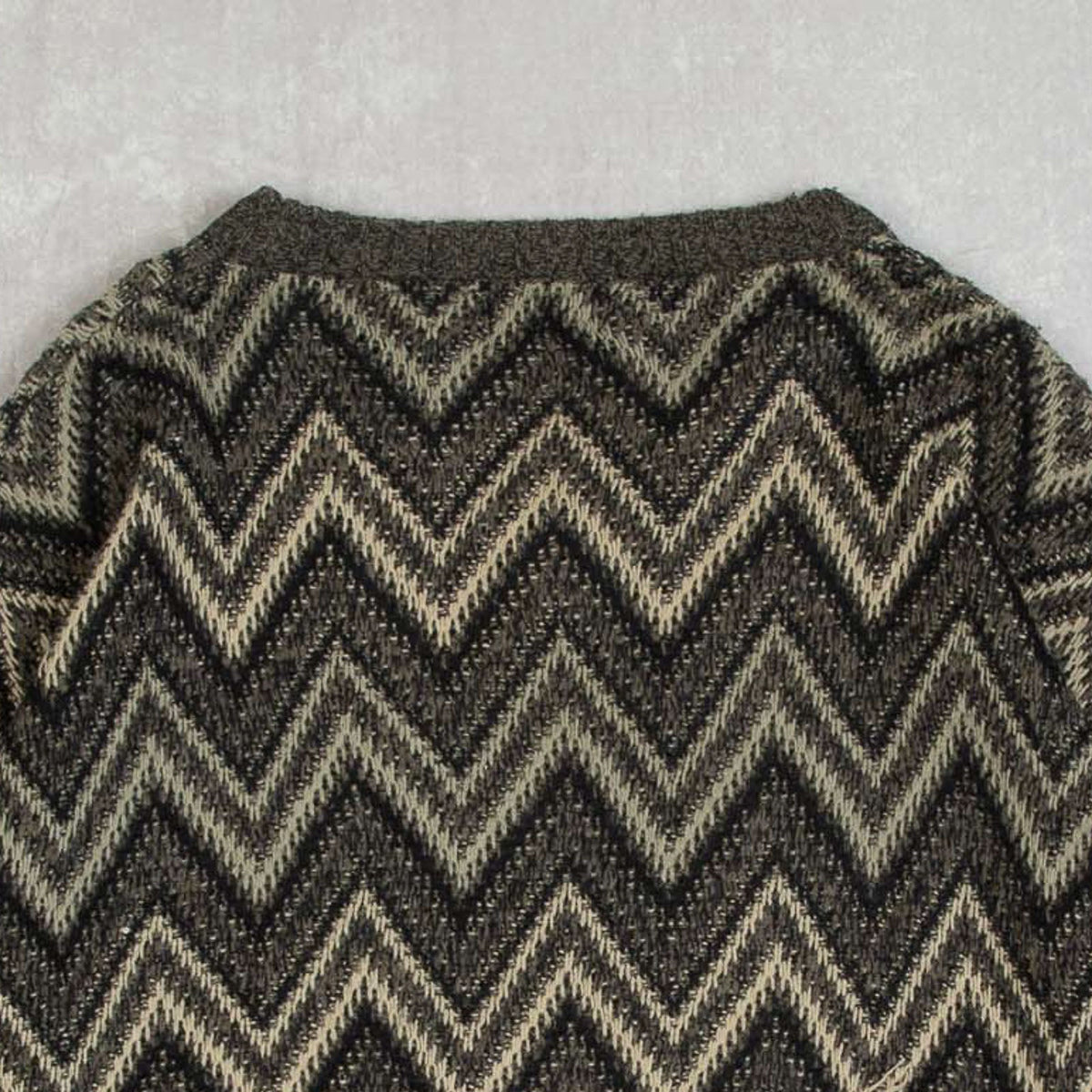 MEN'S VINTAGE 1990S CHEVRON PATTERNED KNITTED JUMPER - LARGE