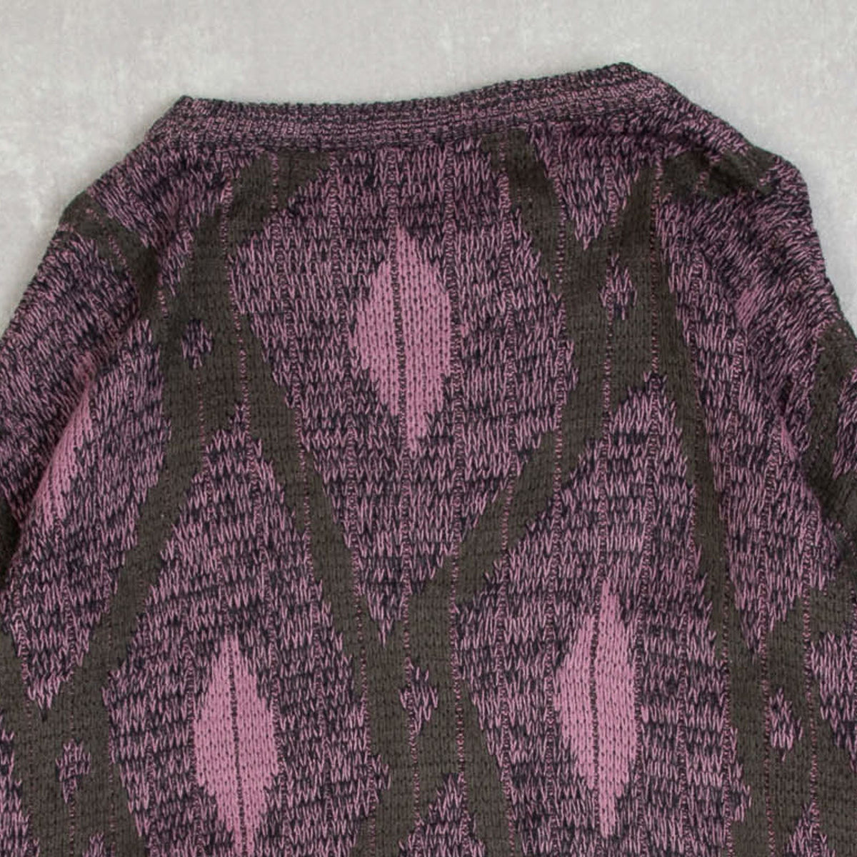 MEN'S VINTAGE 1990S PATTERNED KNITTED JUMPER - MEDIUM