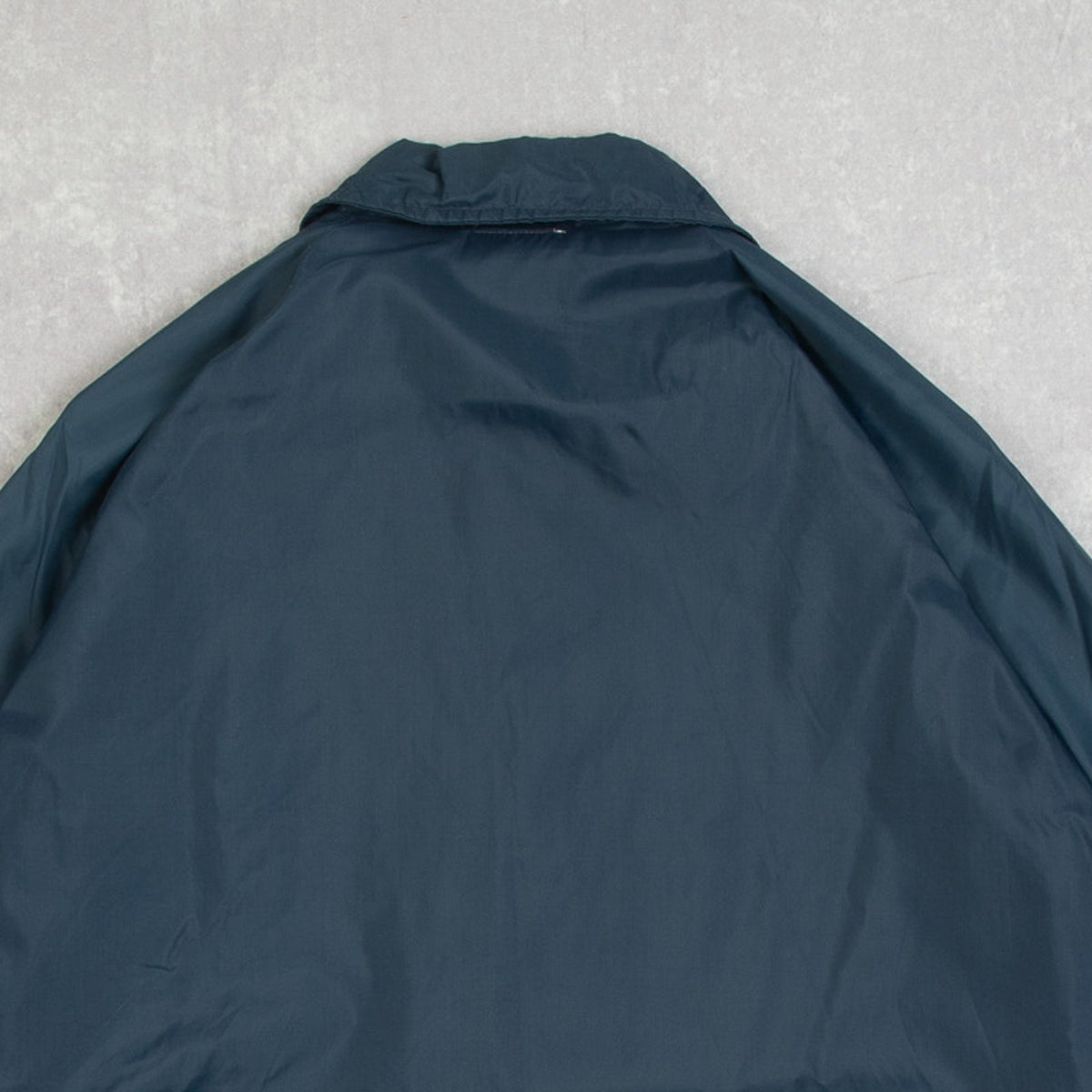 MEN'S VINTAGE 1980S PHI KAPPA TAU COACH JACKET - LARGE