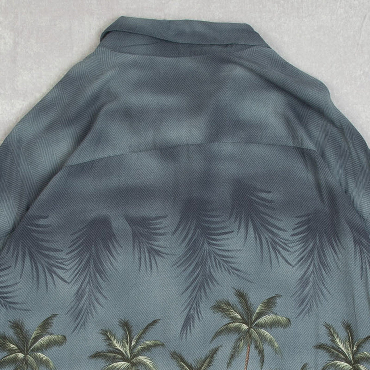 MEN'S VINTAGE 1990S HAWAIIAN ISLAND SHORT SLEEVE PATTERNED SHIRT - XX-LARGE