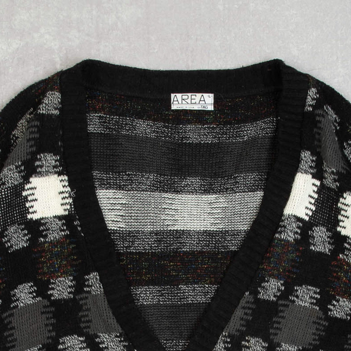 MEN'S VINTAGE 1980S PATTERNED KNITTED CARDIGAN - LARGE