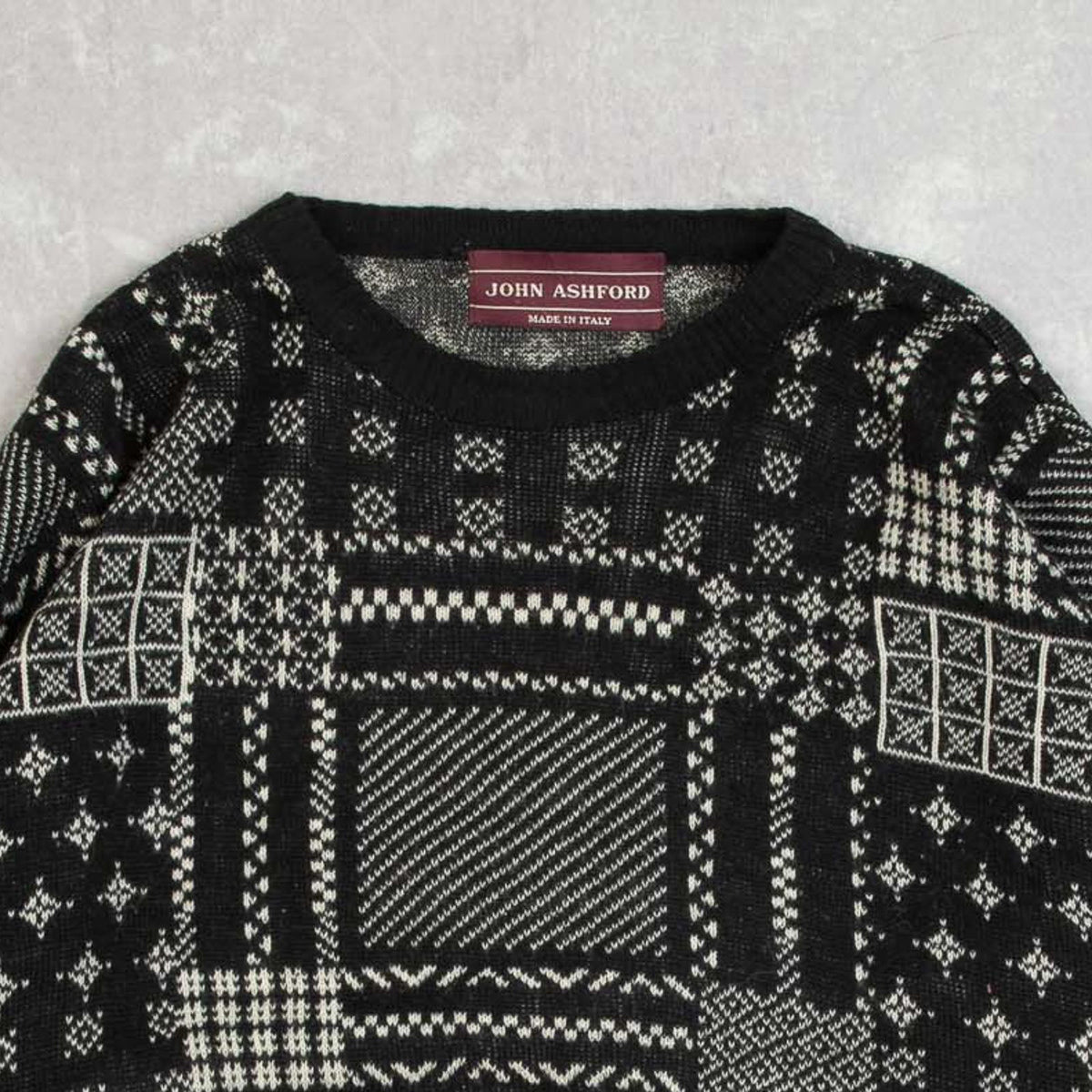 MEN'S VINTAGE 1990S PATTERNED KNITTED JUMPER - LARGE