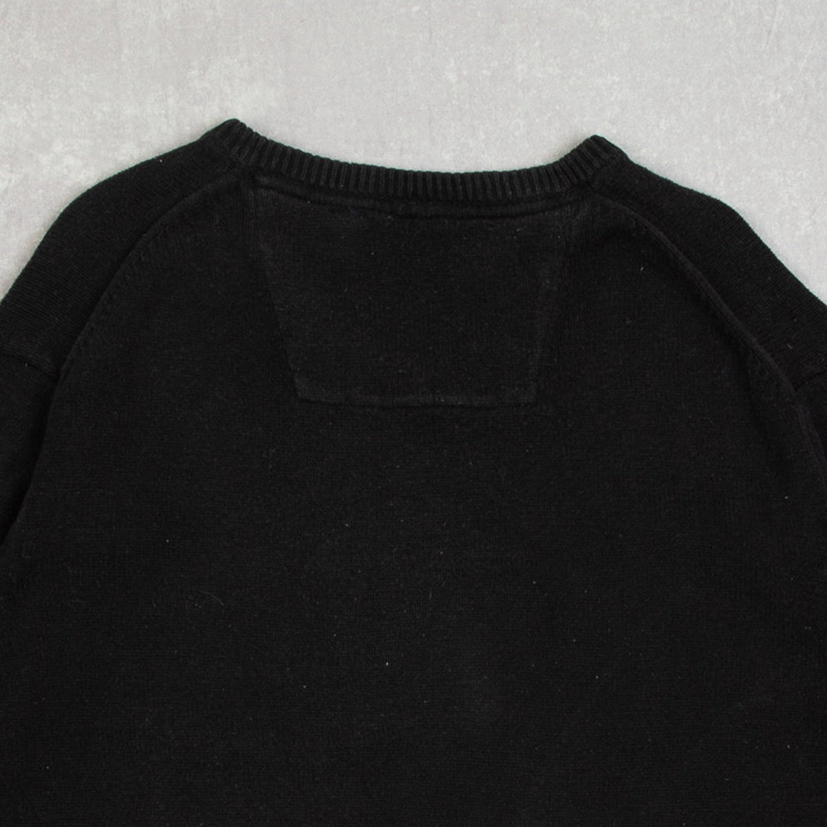 MEN'S VINTAGE 1990S IZOD V-NECK KNITTED JUMPER - XX-LARGE