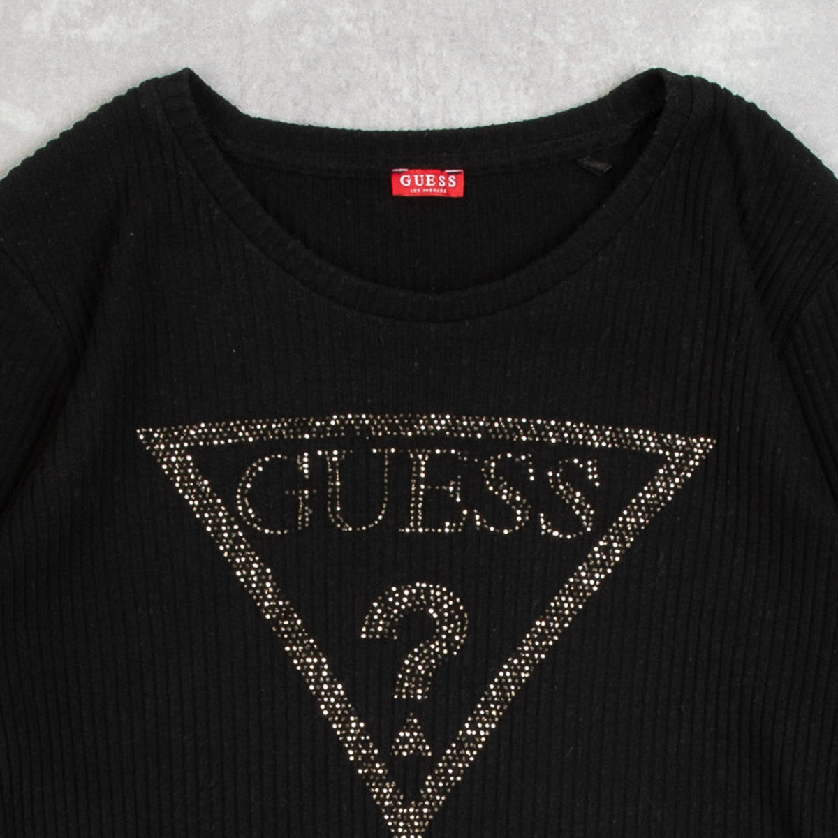 WOMEN'S VINTAGE 2000S GUESS DIAMANTÉ LOGO RIBBED KNITTED JUMPER - MEDIUM