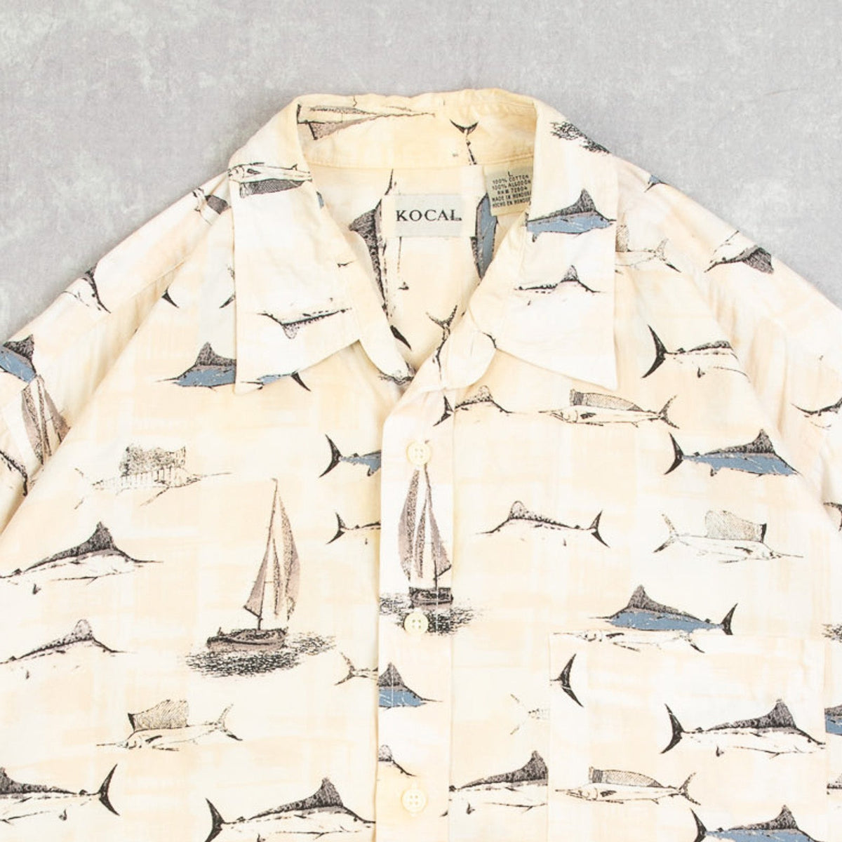 MEN'S VINTAGE 1990S FISHING PATTERNED SHORT SLEEVE SHIRT - LARGE