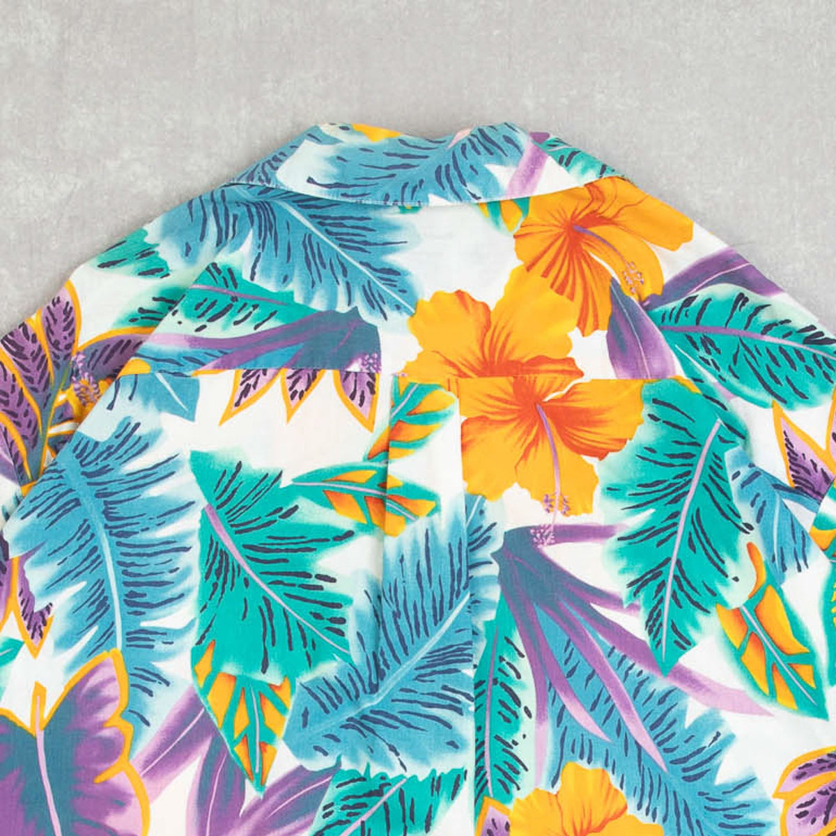 MEN'S VINTAGE 1990S HAWAIIAN SHORT SLEEVE PATTERNED SHIRT - X-LARGE