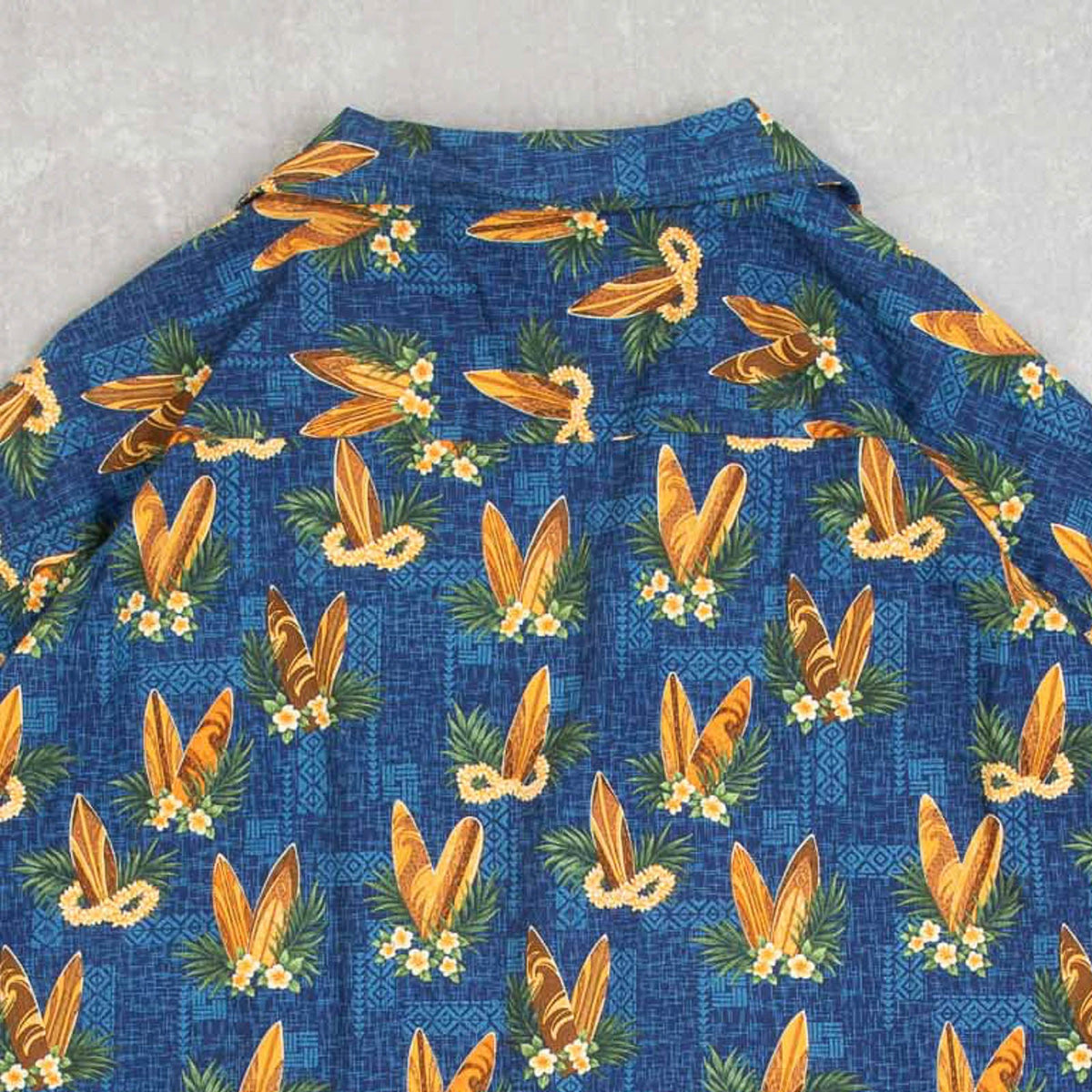 MEN'S VINTAGE 1980S HAWAIIAN SHORT SLEEVE PATTERNED SHIRT - XX-LARGE