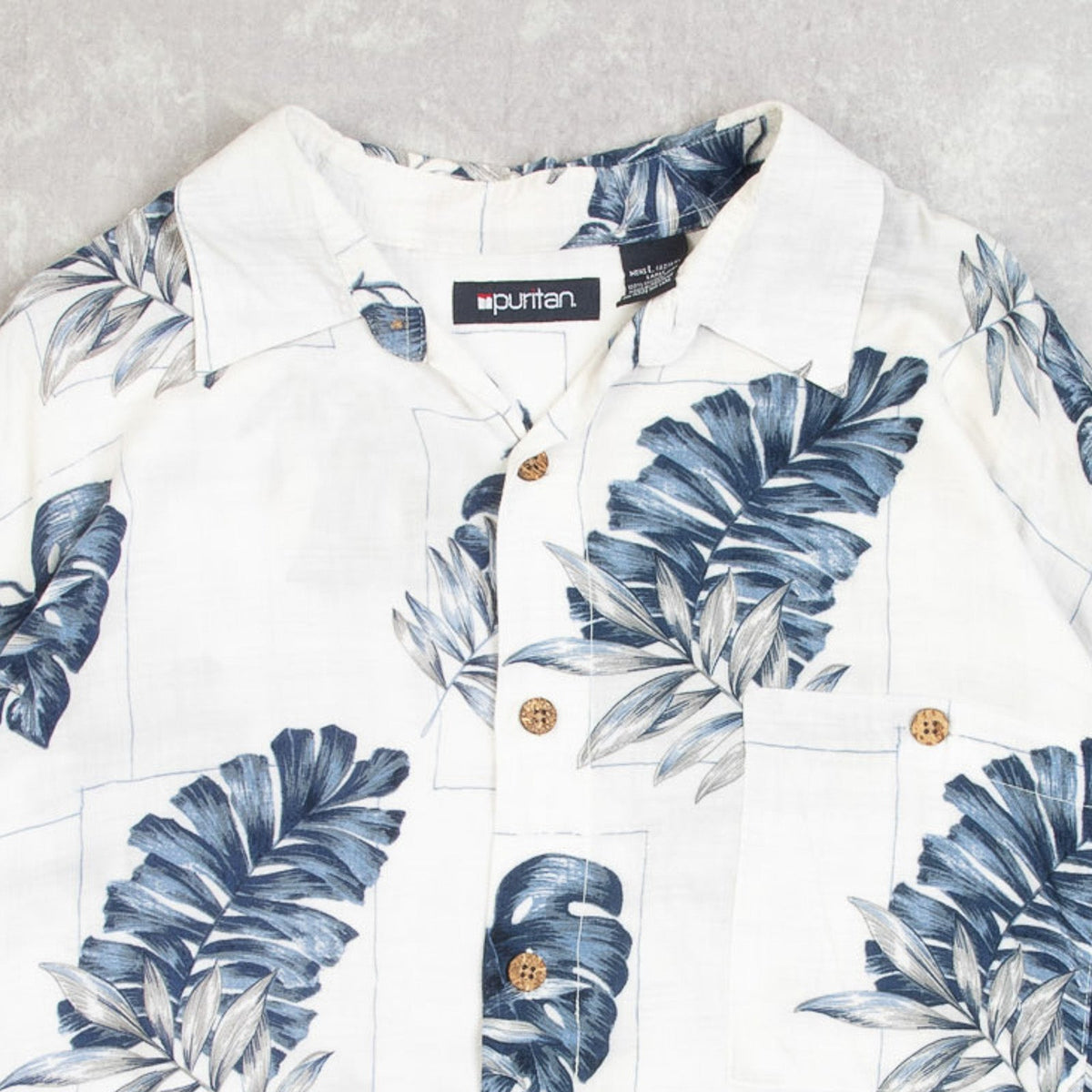 MEN'S VINTAGE 1990S HAWAIIAN SHORT SLEEVE PATTERNED SHIRT - LARGE
