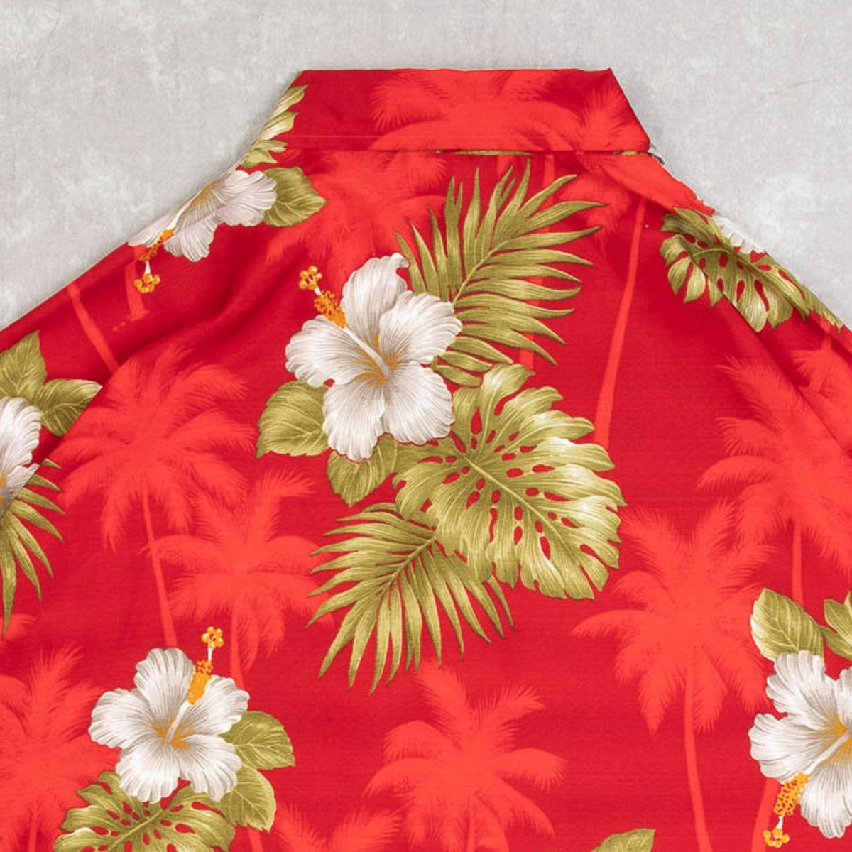MEN'S VINTAGE 1990S HAWAIIAN SHORT SLEEVE PATTERNED SHIRT - LARGE