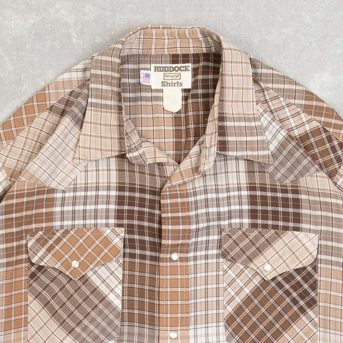 MEN'S VINTAGE 1980S CHECKED WESTERN SHORT SLEEVE SHIRT - LARGE
