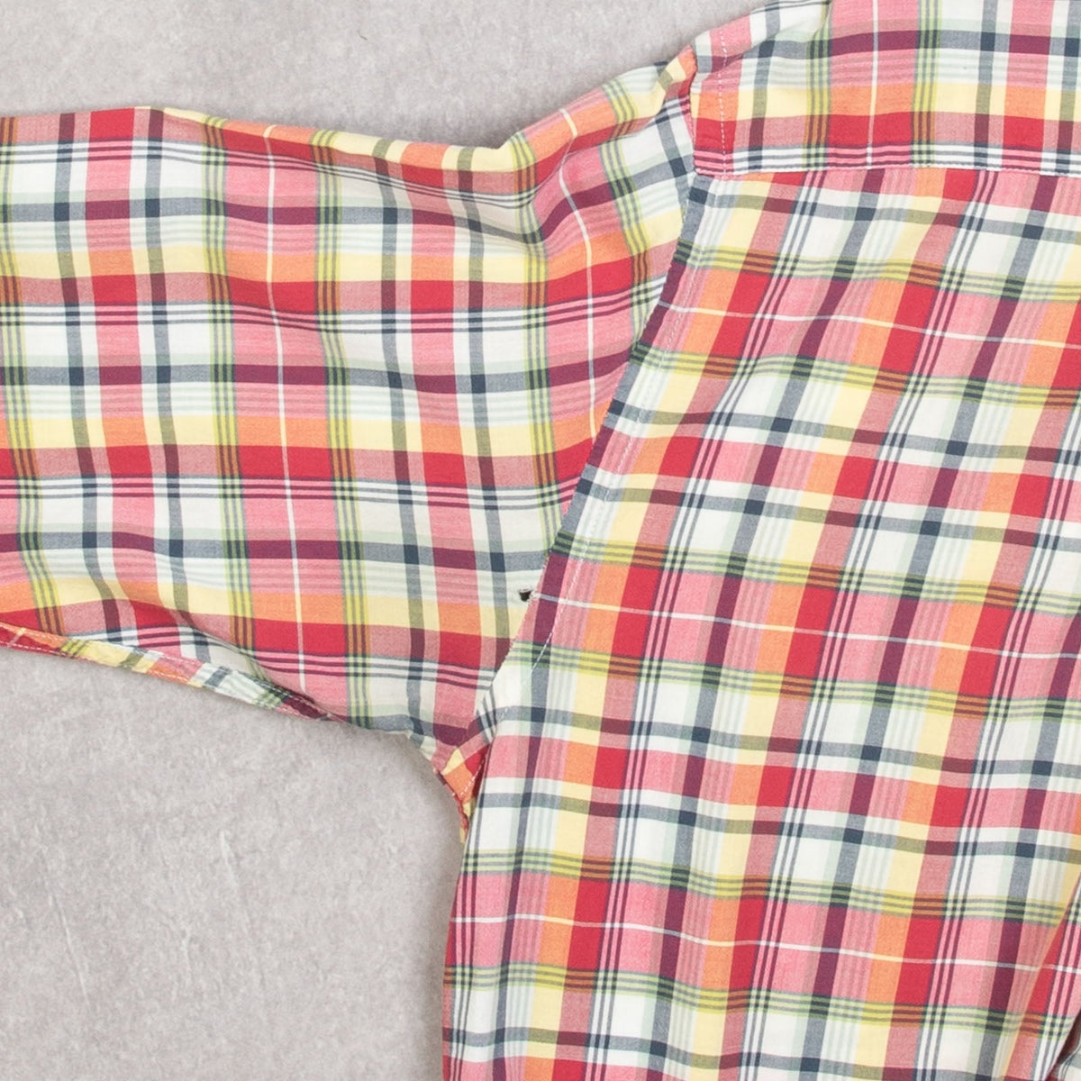 MEN'S VINTAGE 1990S BROOKS BROTHERS CHECKED SHIRT - MEDIUM