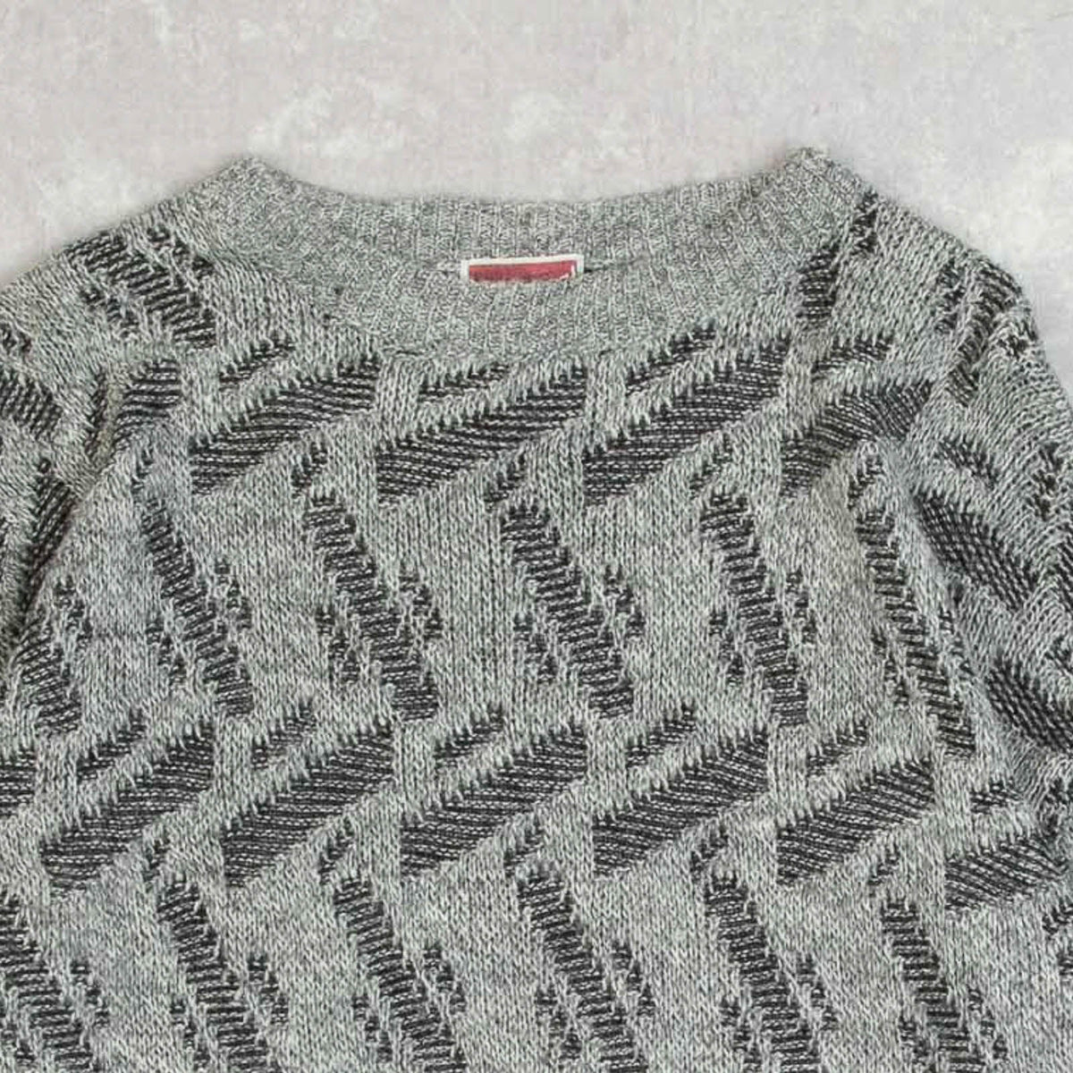 MEN'S VINTAGE 1970S STRUCTURED PATTERNED KNITTED JUMPER - MEDIUM