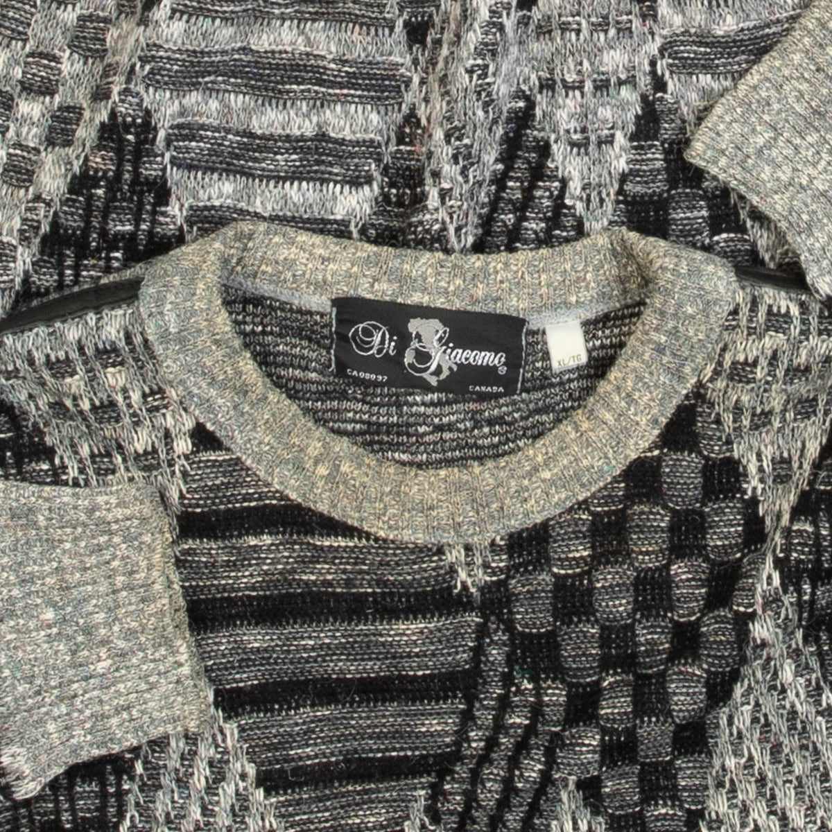 MEN'S VINTAGE 1980S LEATHER PATCH PATTERNED KNITTED JUMPER - X-LARGE