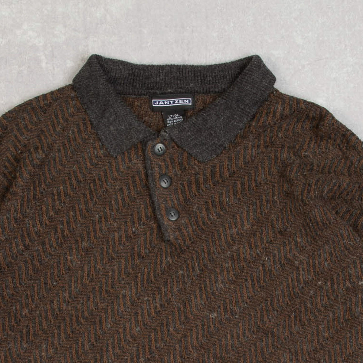 MEN'S VINTAGE 1990S STRUCTURED KNITTED POLO JUMPER - LARGE