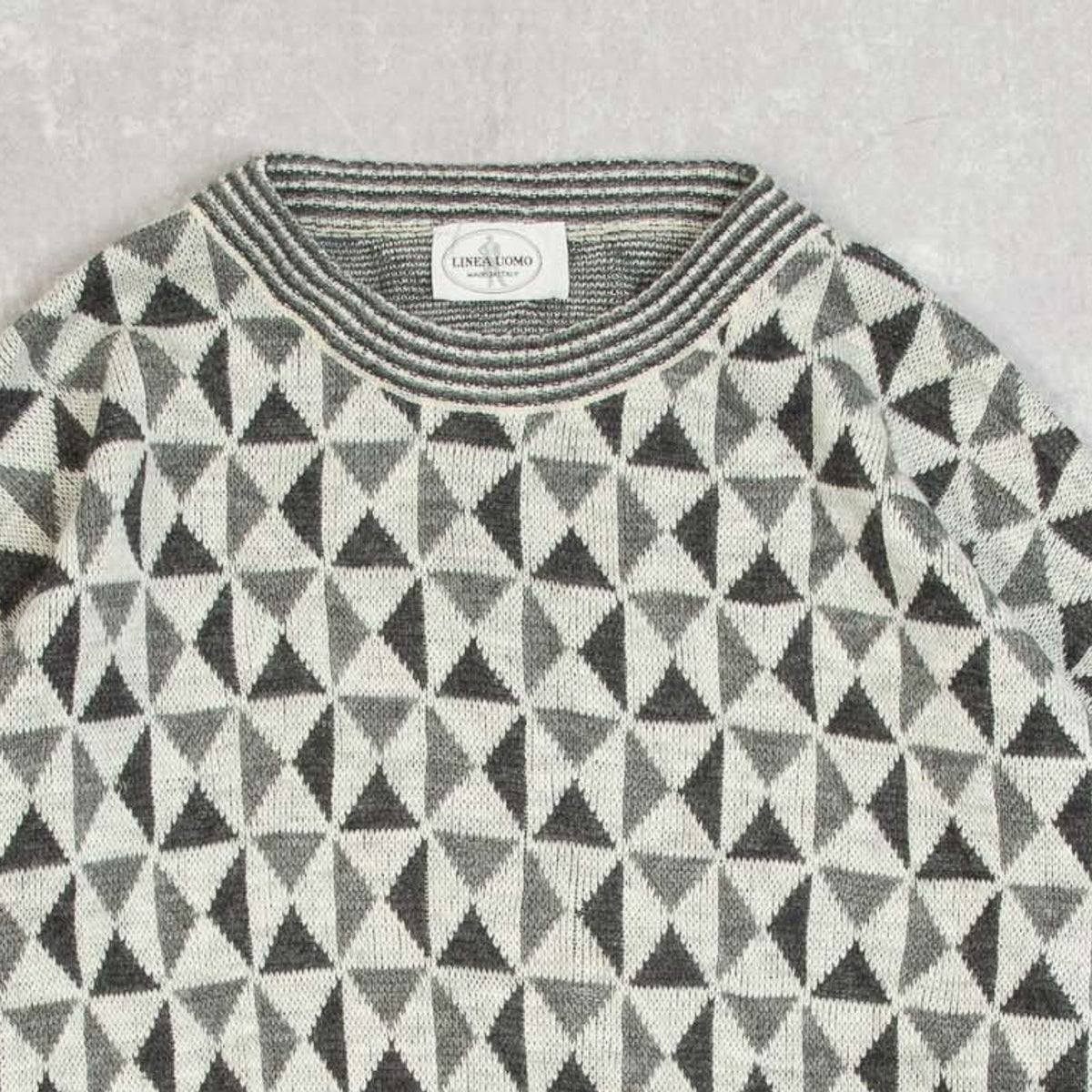 MEN'S VINTAGE 1980S PATTERNED KNITTED JUMPER - LARGE