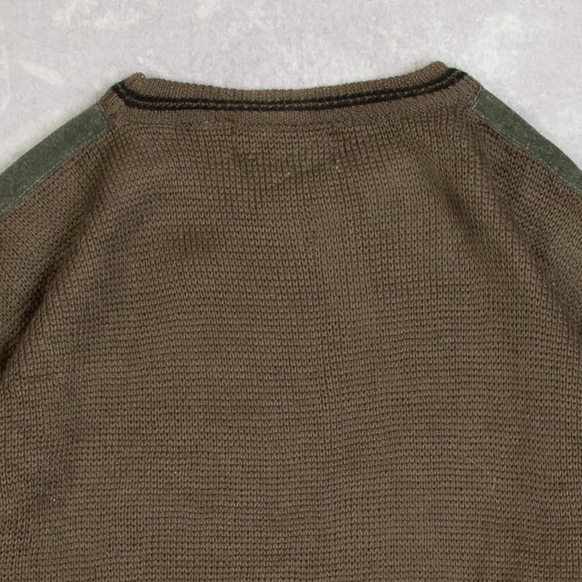 MEN'S VINTAGE 1990S EMBROIDERED PATTERNED KNITTED JUMPER - MEDIUM