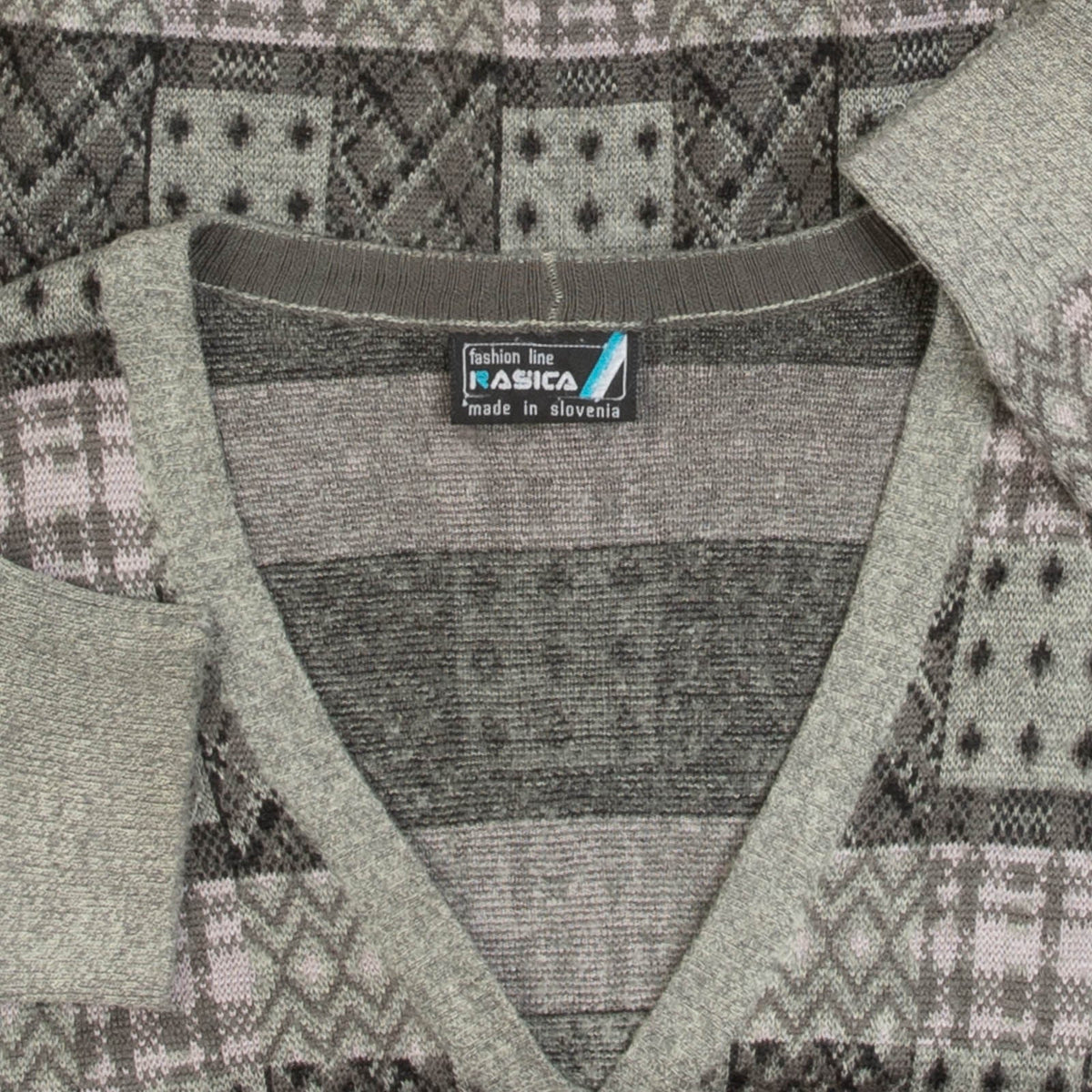 MEN'S VINTAGE 1990S PATTERNED KNITTED CARDIGAN - LARGE