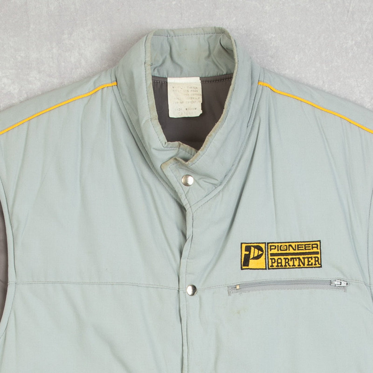 MEN'S VINTAGE 1980S PIONEER PADDED WORKWEAR GILET JACKET - MEDIUM