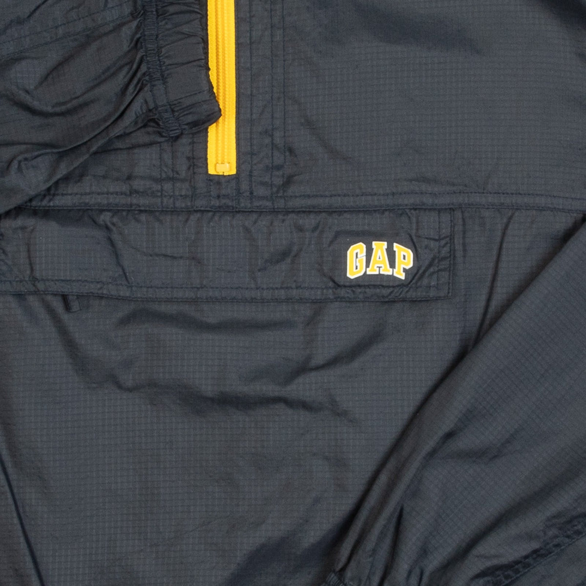 MEN'S VINTAGE 2001 GAP HOODED QUARTER ZIP WINDBREAKER JACKET - MEDIUM